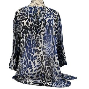 Blue‎ Leopard Print Beaded Neckline Bell Sleeve Tunic Top